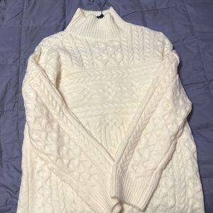 Abercrombie white knitted sweater